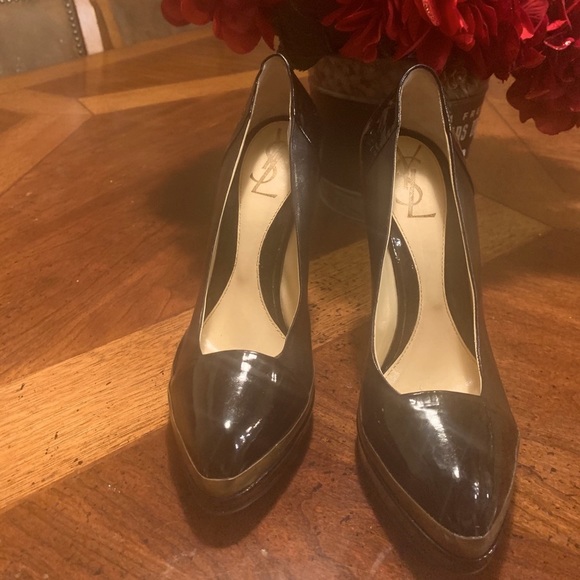YSL Heels - Picture 7 of 7